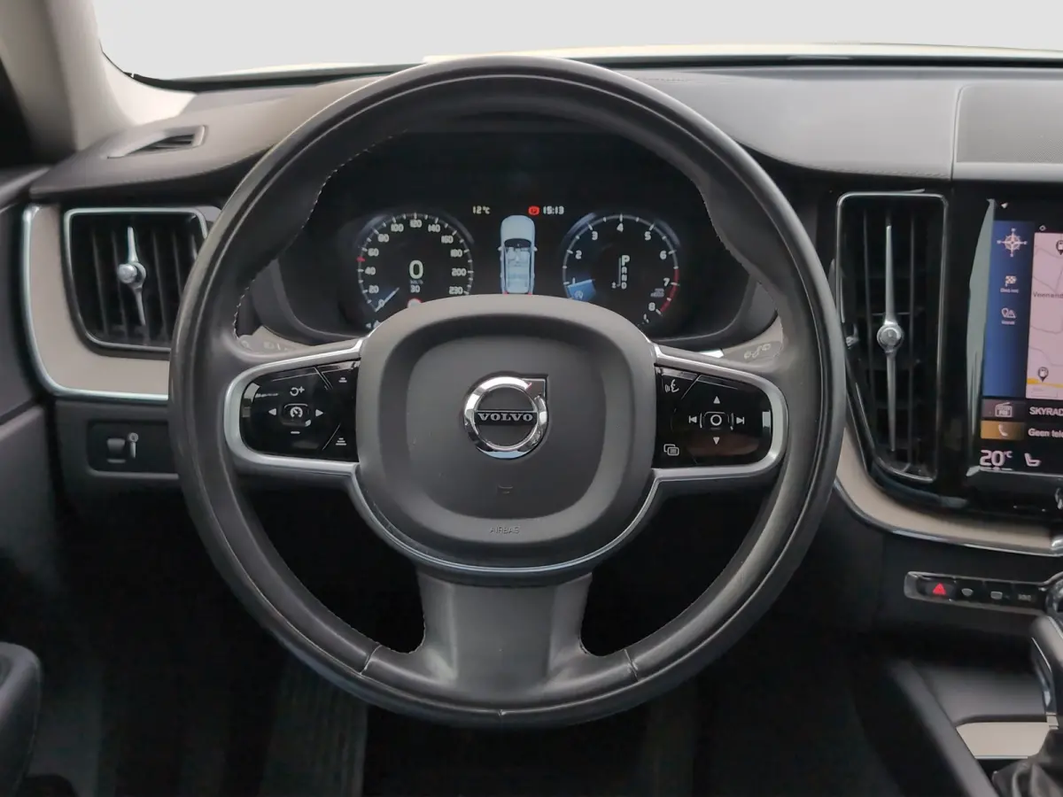 2.0 T5 AWD Inscription | VERWACHT | Camera | Trekhaak | Stuur verwarming | Cruise control |