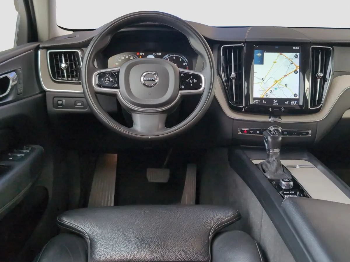 2.0 T5 AWD Inscription | VERWACHT | Camera | Trekhaak | Stuur verwarming | Cruise control |