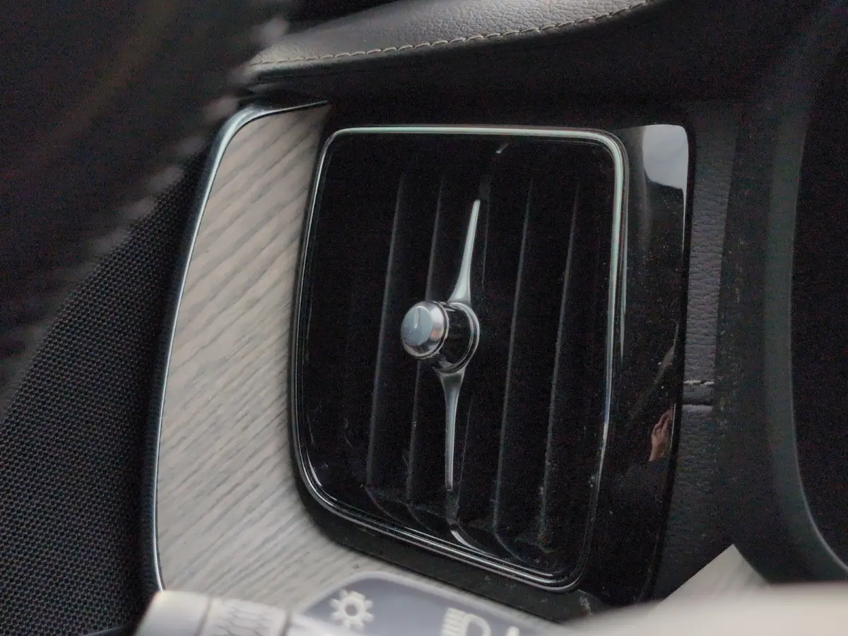 2.0 T5 AWD Inscription | VERWACHT | Camera | Trekhaak | Stuur verwarming | Cruise control |