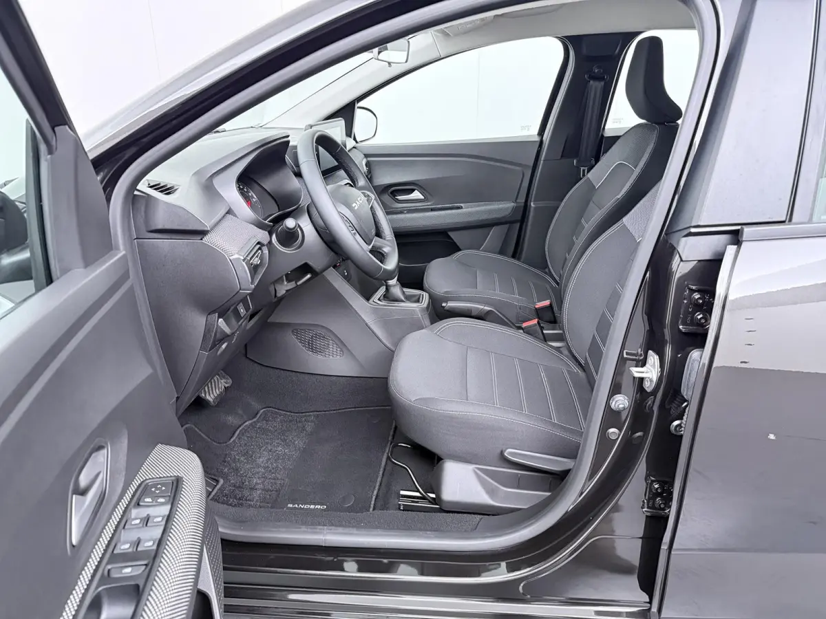 TCe 90 CVT Expression | AUTOMAAT | Parkeercamera |