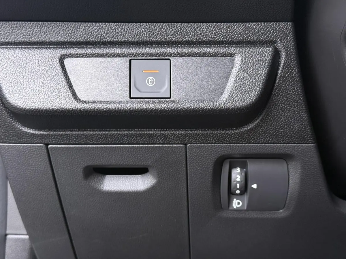 TCe 90 CVT Expression | AUTOMAAT | Parkeercamera |