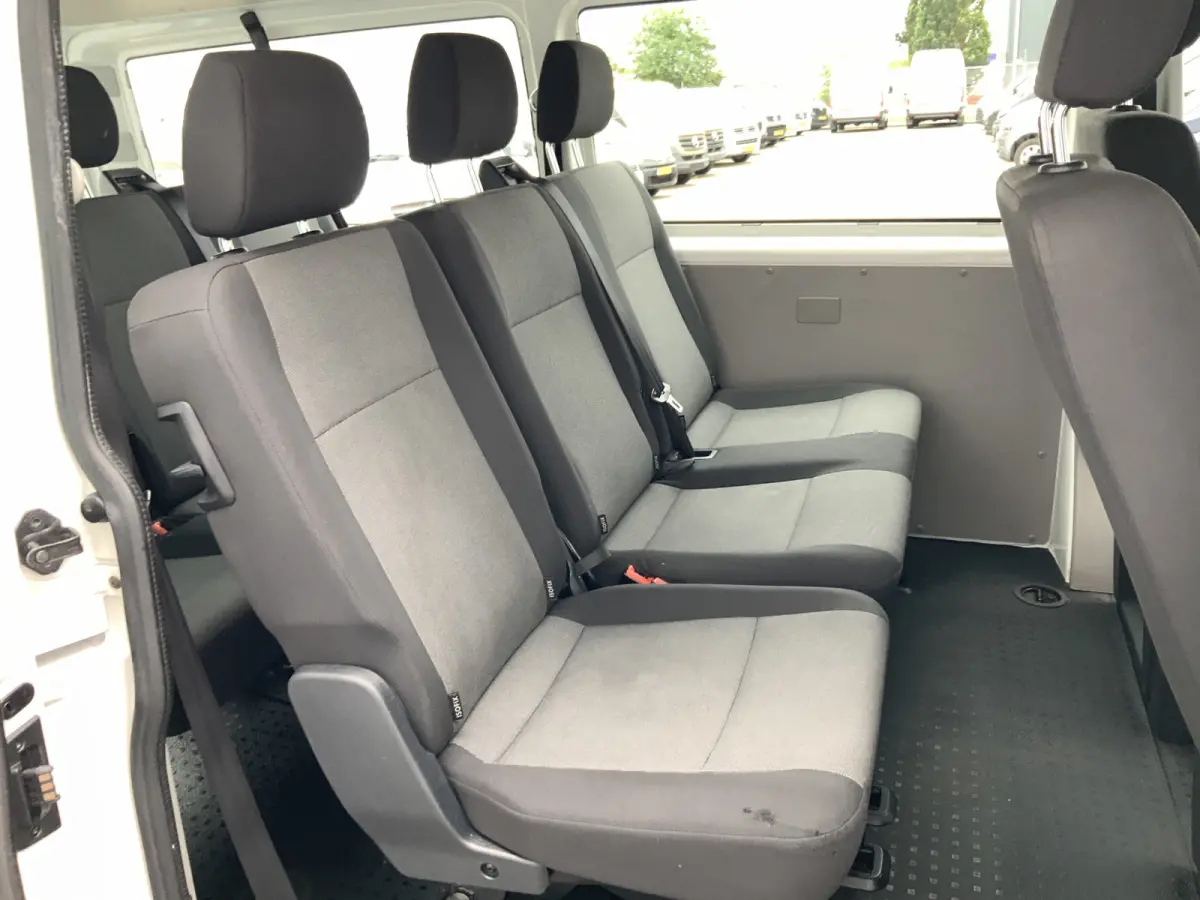 Multivan BTW!! / BPM !! 2.0 TDI L2H1 Comfortline 8 Persoons Airco Cruise Navi Eurov 6