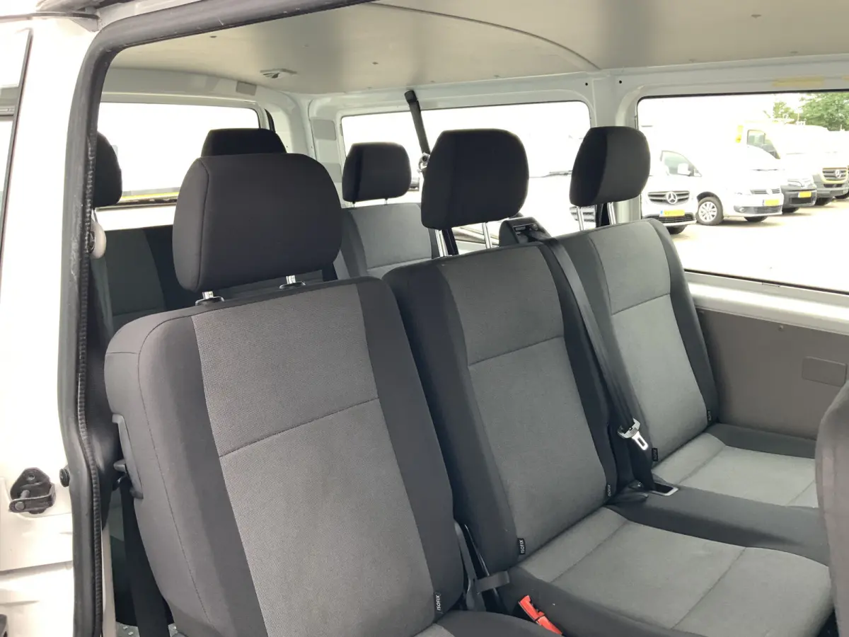 Multivan BTW!! / BPM !! 2.0 TDI L2H1 Comfortline 8 Persoons Airco Cruise Navi Eurov 6