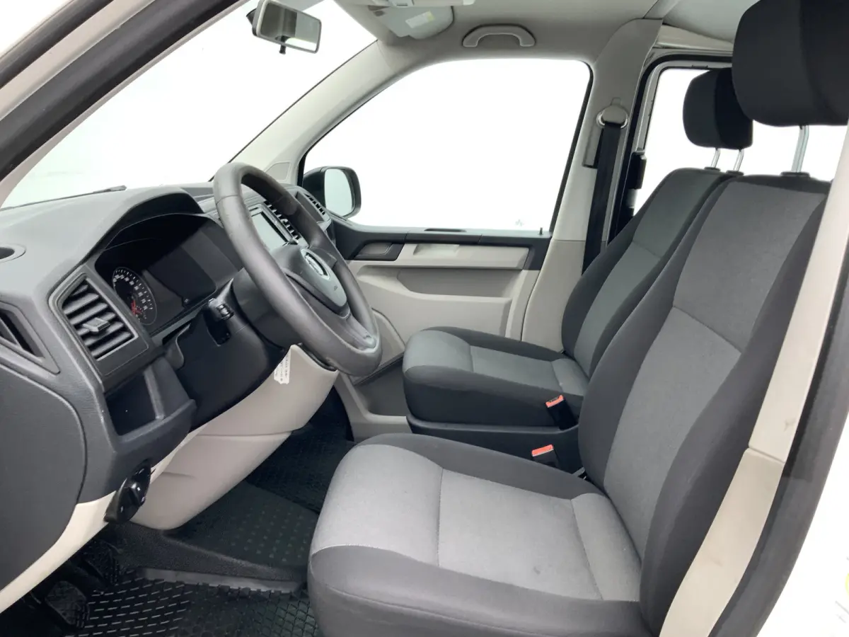 Multivan BTW!! / BPM !! 2.0 TDI L2H1 Comfortline 8 Persoons Airco Cruise Navi Eurov 6