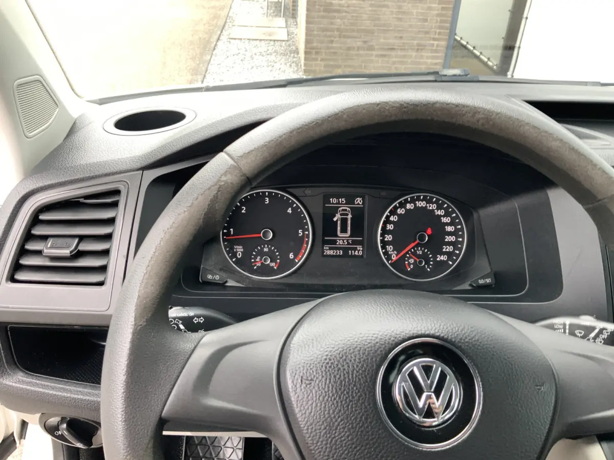 Multivan BTW!! / BPM !! 2.0 TDI L2H1 Comfortline 8 Persoons Airco Cruise Navi Eurov 6
