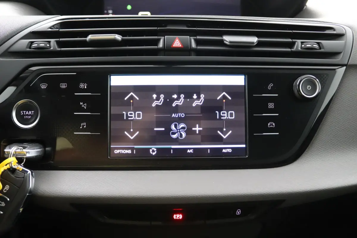 1.2*7-ZITS*CAM*HAAK*CARPLAY*NAVI*CRUISE*