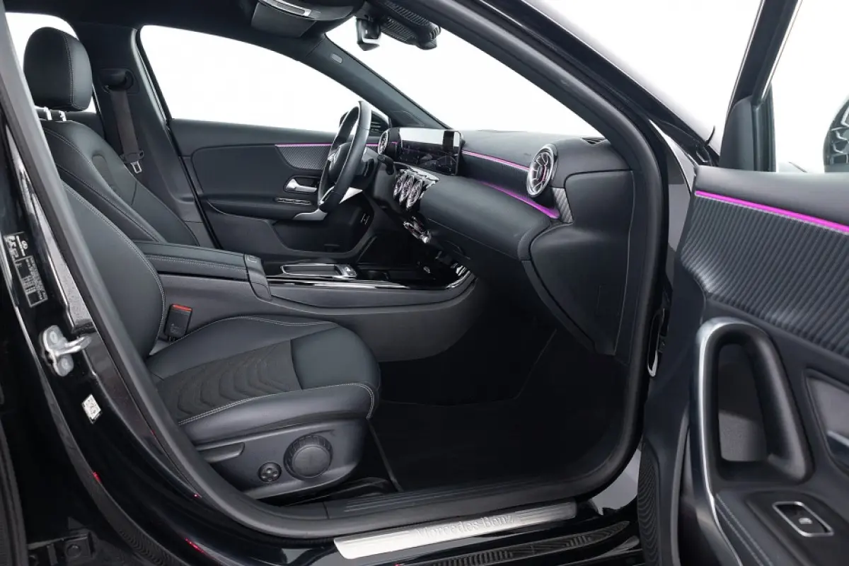 250 e Business Line | Full LED | Half LEDER | SFEER | NAVI | PHEV