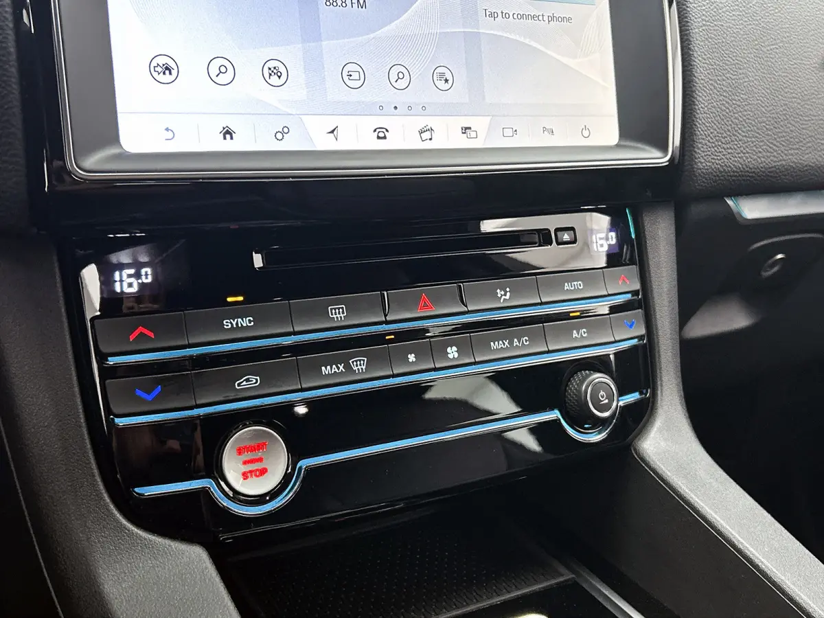 2.0 Portfolio AWD 30t | 301PK | NL-AUTO | GOED ONDERH | CARPLAY | CLIMATE | ACHTERCAM | LANE ASS | CRUISECONTRL |