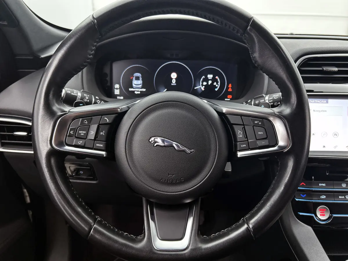 2.0 Portfolio AWD 30t | 301PK | NL-AUTO | GOED ONDERH | CARPLAY | CLIMATE | ACHTERCAM | LANE ASS | CRUISECONTRL |