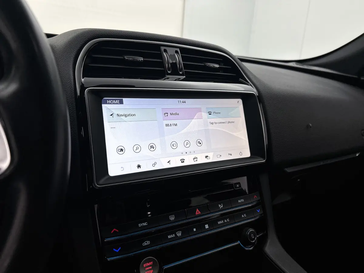 2.0 Portfolio AWD 30t | 301PK | NL-AUTO | GOED ONDERH | CARPLAY | CLIMATE | ACHTERCAM | LANE ASS | CRUISECONTRL |