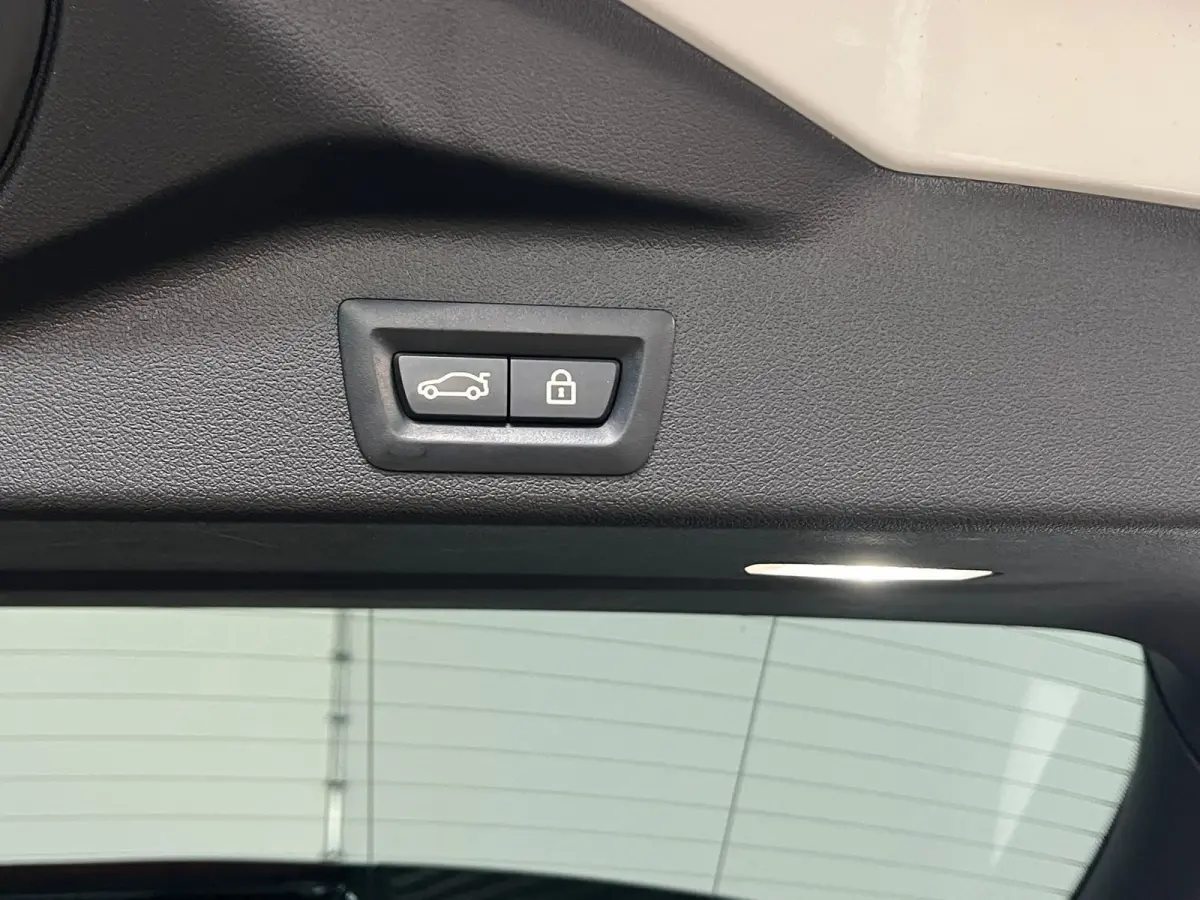 XDrive40i High Executive|HUD|SFEER|LASER|INRUIL MOGELIJK