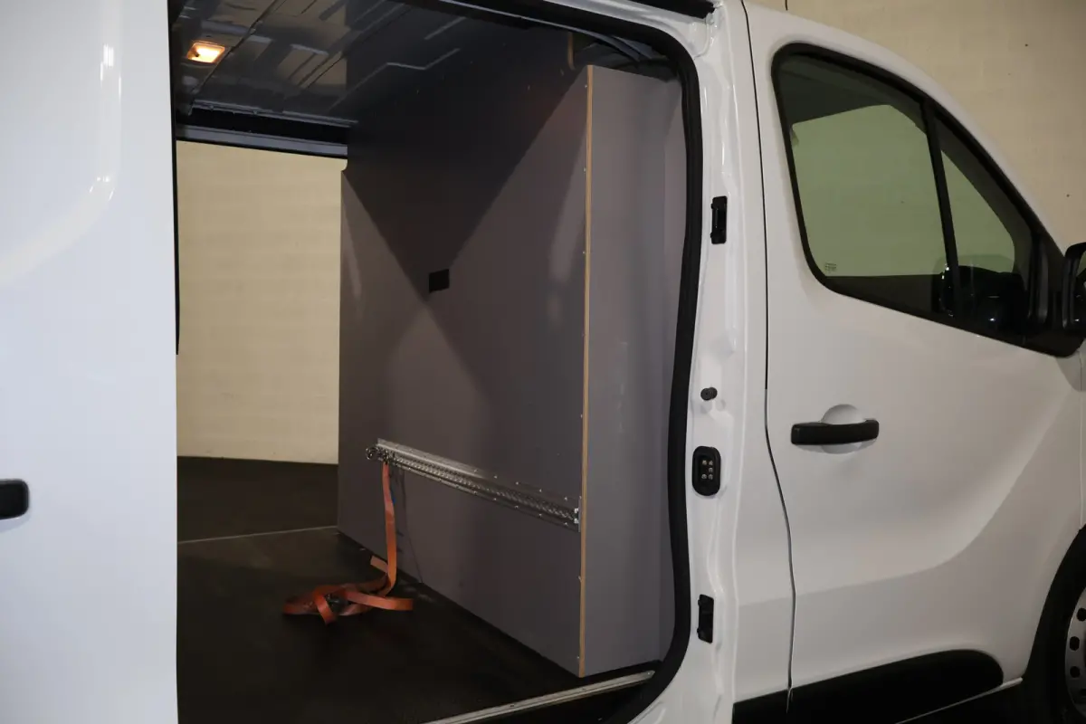 2.0 dCi 120pk L2 H1 2x Schuifdeur Airco Navigatie Trekhaak