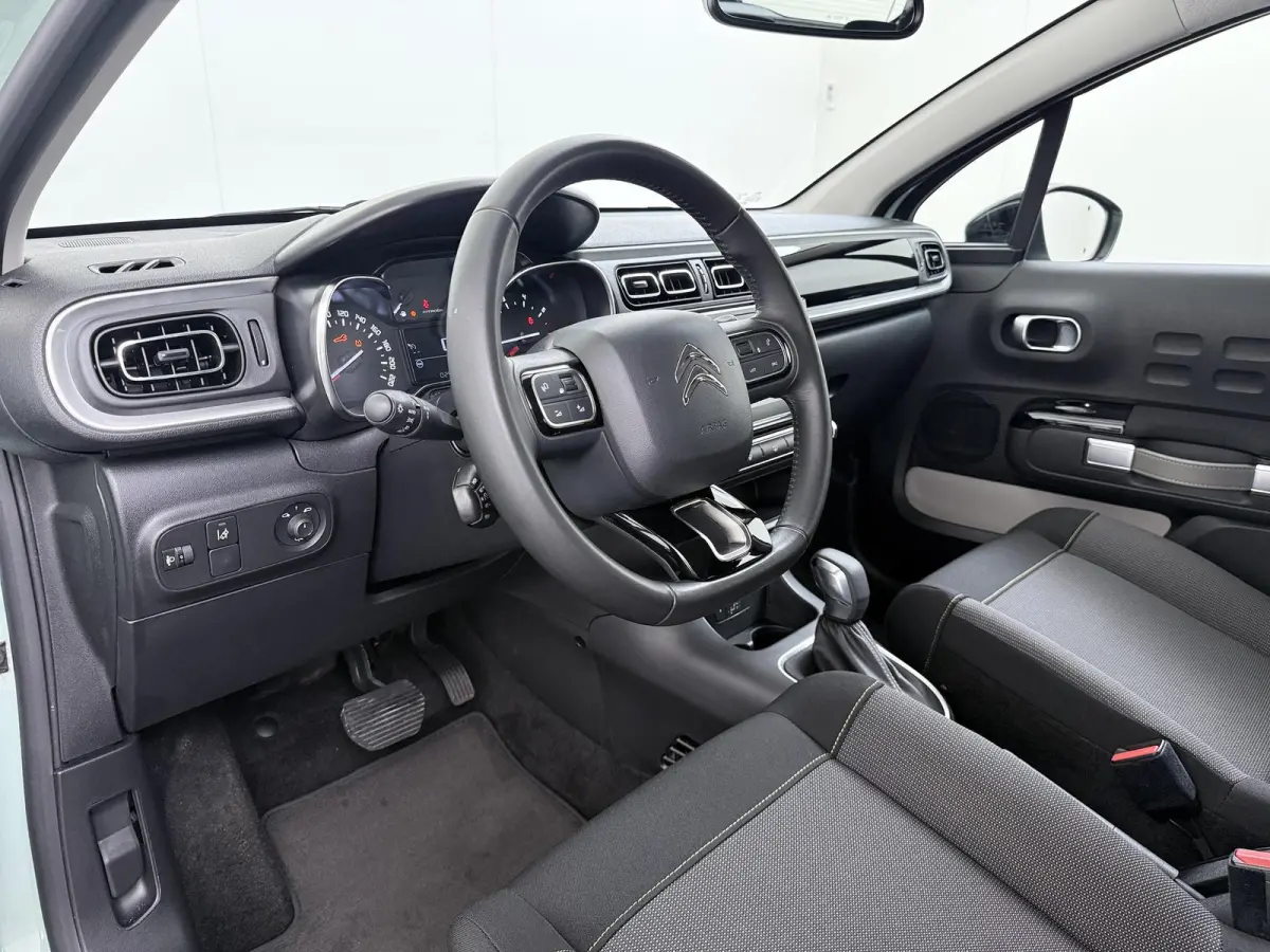 Shine 110pk Automaat | 1ste eigenaar | Navigatie | Camera achter | Lichtmetalen velgen | Automatische airco | Cruise control | Apple Carplay en Android auto