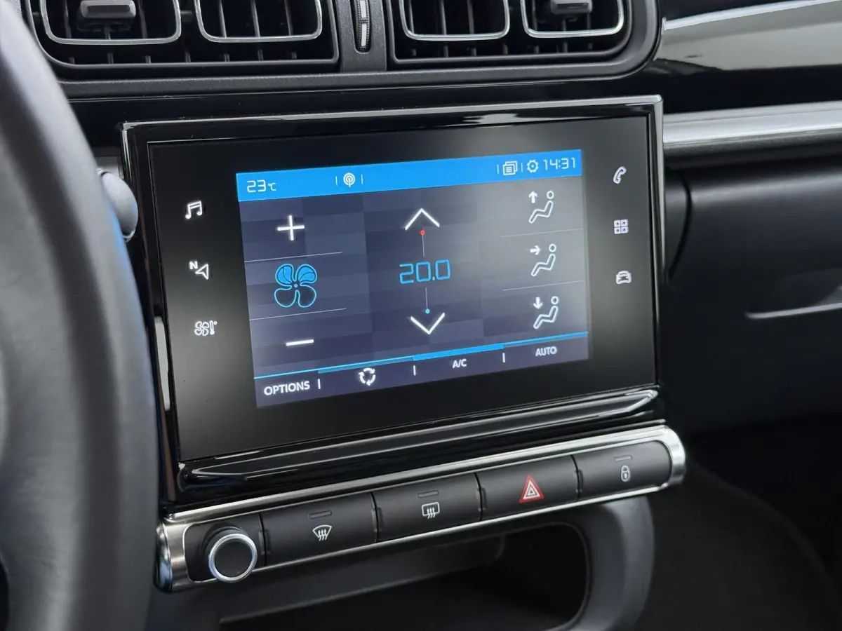 Shine 110pk Automaat | 1ste eigenaar | Navigatie | Camera achter | Lichtmetalen velgen | Automatische airco | Cruise control | Apple Carplay en Android auto