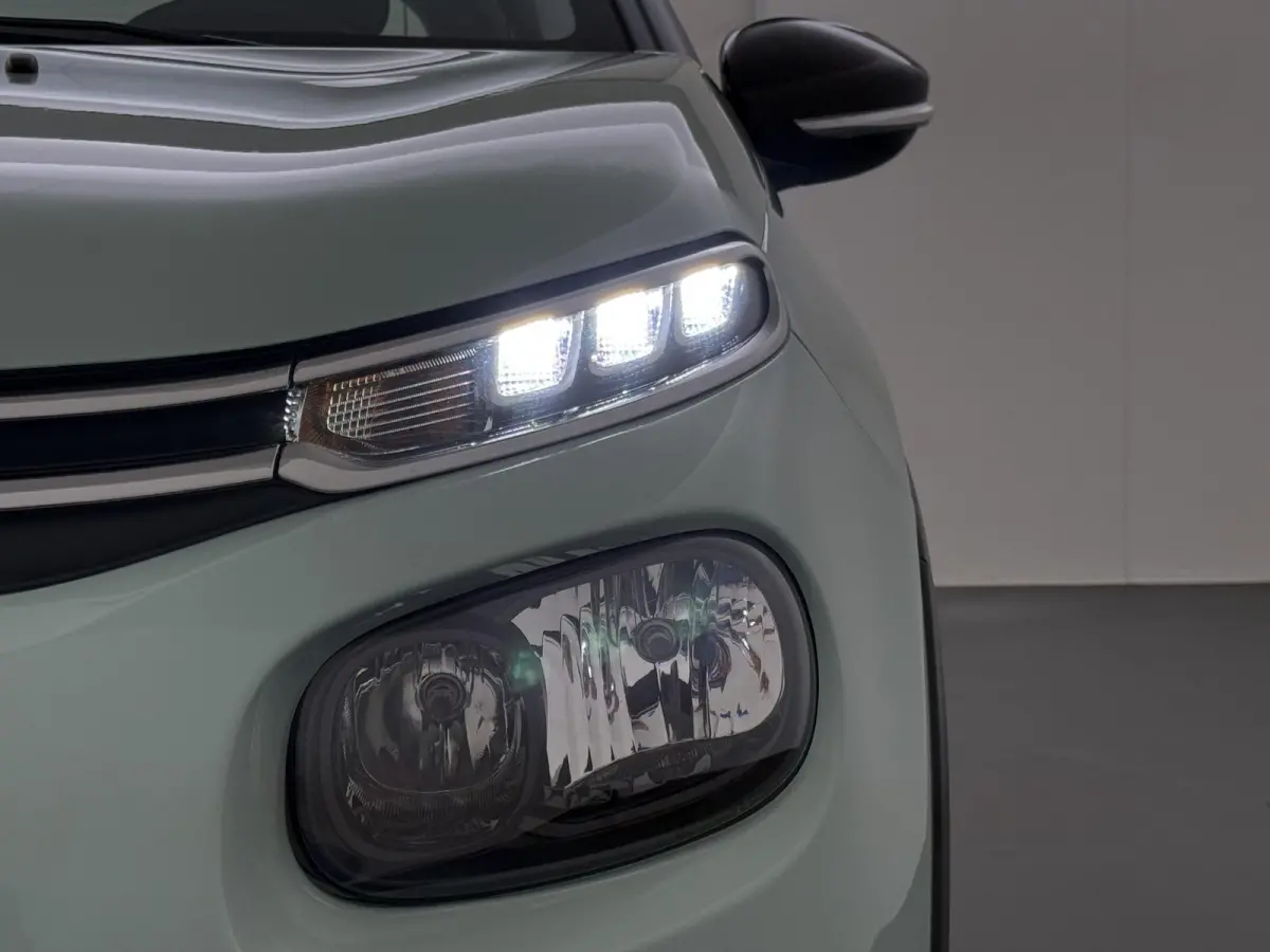 Shine 110pk Automaat | 1ste eigenaar | Navigatie | Camera achter | Lichtmetalen velgen | Automatische airco | Cruise control | Apple Carplay en Android auto