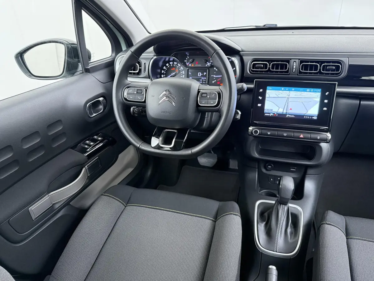 Shine 110pk Automaat | 1ste eigenaar | Navigatie | Camera achter | Lichtmetalen velgen | Automatische airco | Cruise control | Apple Carplay en Android auto