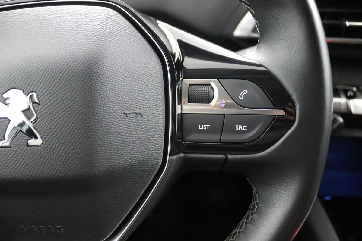 1.2 Allure*HAAK*CAM*ACC*CARPLAY*LED*NAVI*KEYLESS*