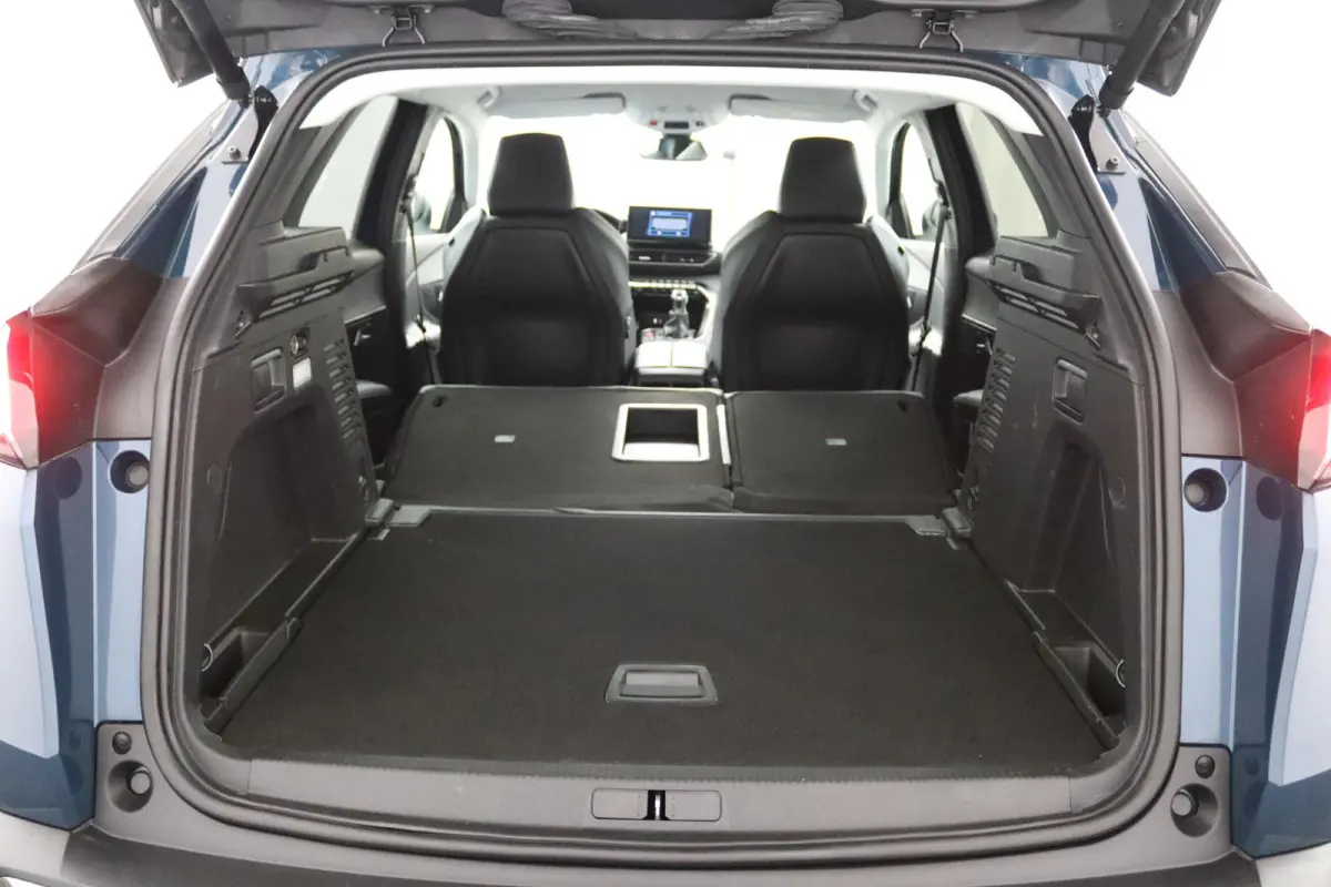 1.2 Allure*HAAK*CAM*ACC*CARPLAY*LED*NAVI*KEYLESS*