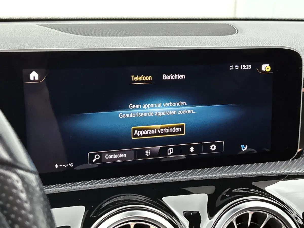 200 Business Solution AMG(Goed ondH, Panorama, Sfeerverlichting, Lane Assist,Navi, Camera, StoelV, Etc)