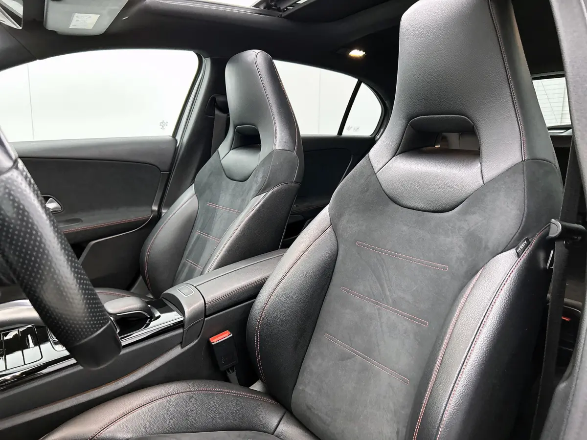 200 Business Solution AMG(Goed ondH, Panorama, Sfeerverlichting, Lane Assist,Navi, Camera, StoelV, Etc)