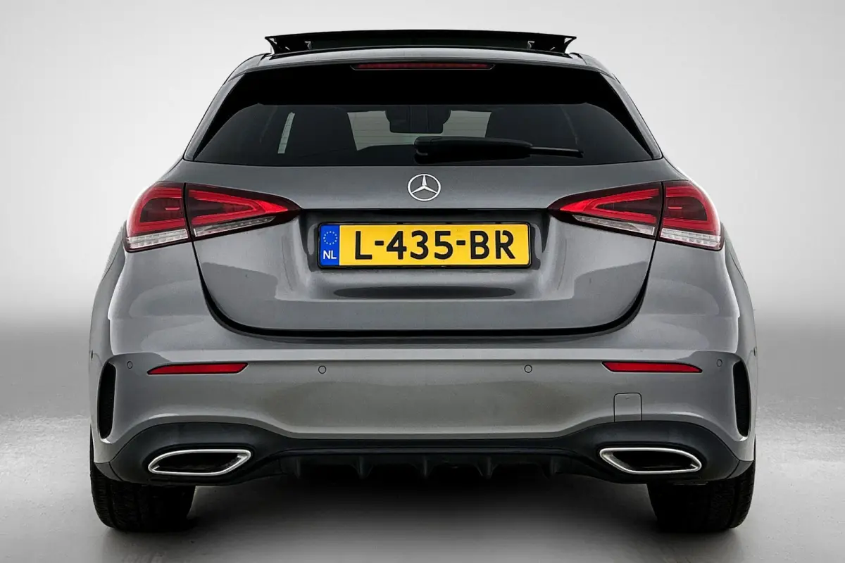 200 Business Solution AMG(Goed ondH, Panorama, Sfeerverlichting, Lane Assist,Navi, Camera, StoelV, Etc)