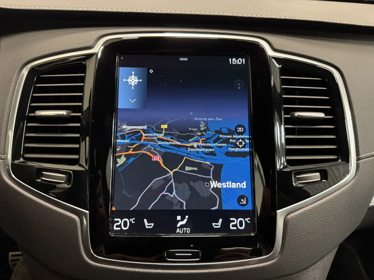 T8 Recharge AWD R-Design 49.000km/PANO/LUCHTVERING/SOH 96%/TREKHAAK/22"/HEAD-UP/H&K/LEER-ALCANTARA R-DESIGN SP. STOELEN/MEMORY/ACC/PILOT-ASSIST/PINE-GREY/NET OH BEURT GEHAD BIJ VOLVO