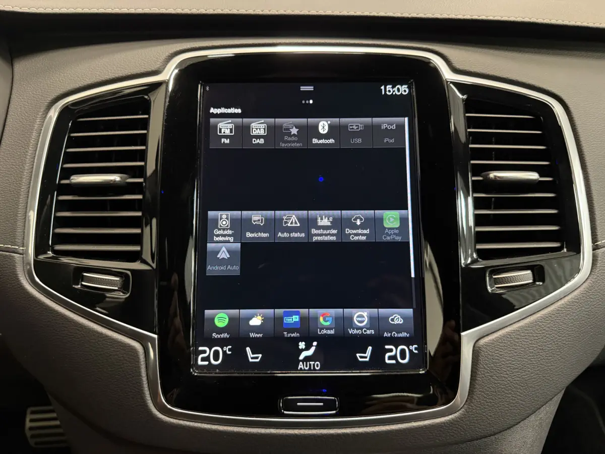 T8 Recharge AWD R-Design 49.000km/PANO/LUCHTVERING/SOH 96%/TREKHAAK/22"/HEAD-UP/H&K/LEER-ALCANTARA R-DESIGN SP. STOELEN/MEMORY/ACC/PILOT-ASSIST/PINE-GREY/NET OH BEURT GEHAD BIJ VOLVO