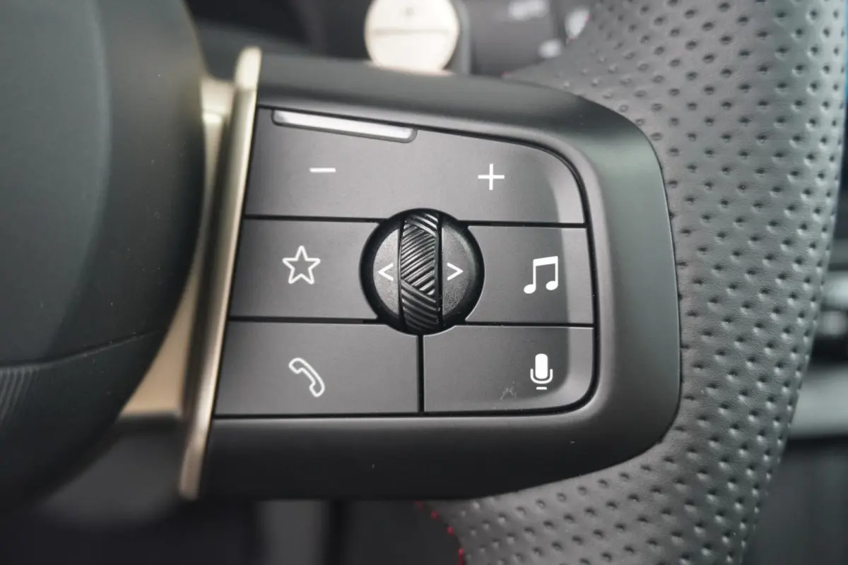 Cooper C | John Cooper Works Uitvoering | Pakket XL | Memorystoelen | Stoel & Stuurverwarming | Harman Kardon | Panoramadak | Driving Assistant Plus