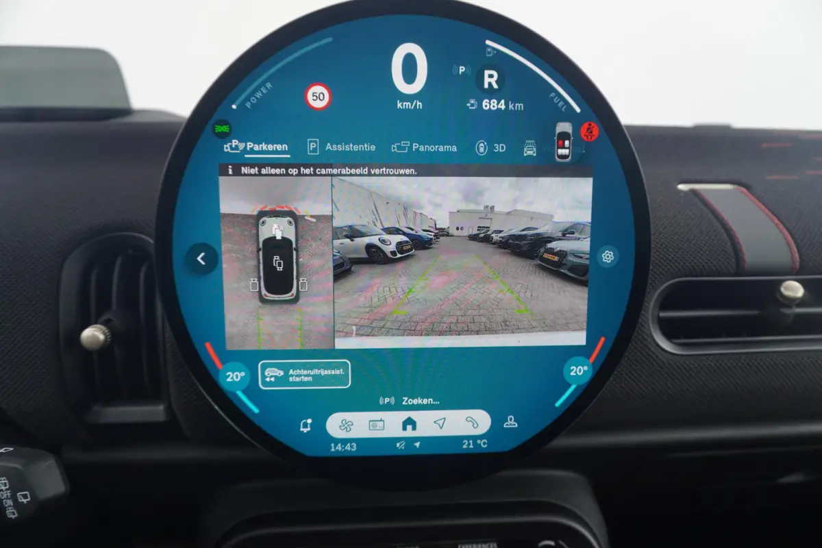 Cooper C | John Cooper Works Uitvoering | Pakket XL | Memorystoelen | Stoel & Stuurverwarming | Harman Kardon | Panoramadak | Driving Assistant Plus
