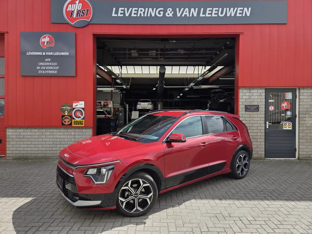 1.6 GDi Hybrid DynamicLine automaat/ Parkeersensoren v+a/ Camera/ Navigatie/ Rijklaarprijs!