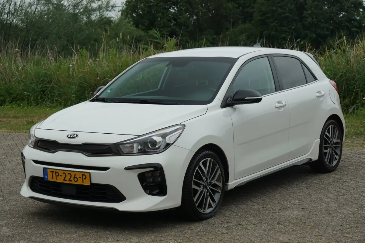 1.0 TGDI GT-Line - Clear White - Led/Carplay/Camera