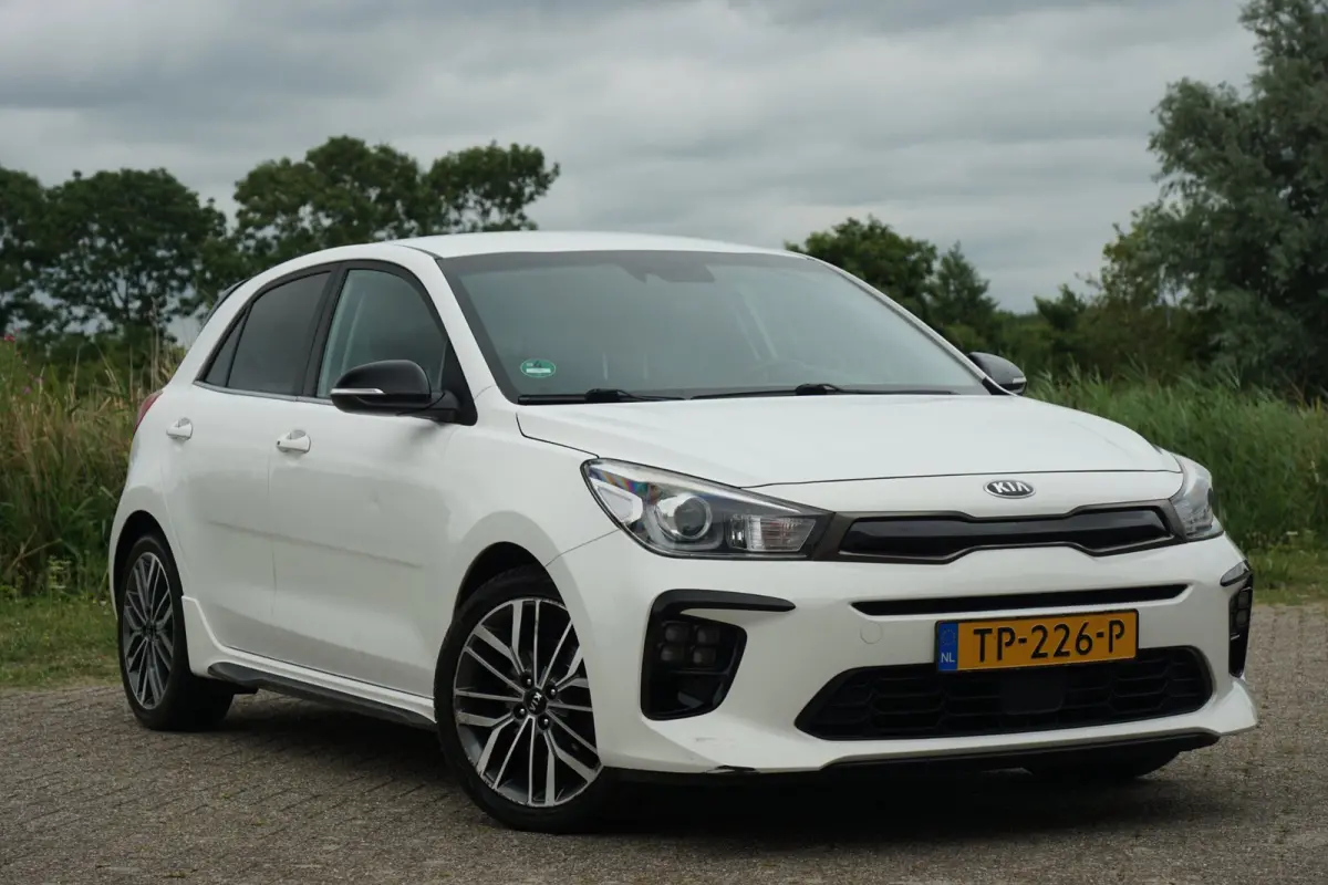 1.0 TGDI GT-Line - Clear White - Led/Carplay/Camera