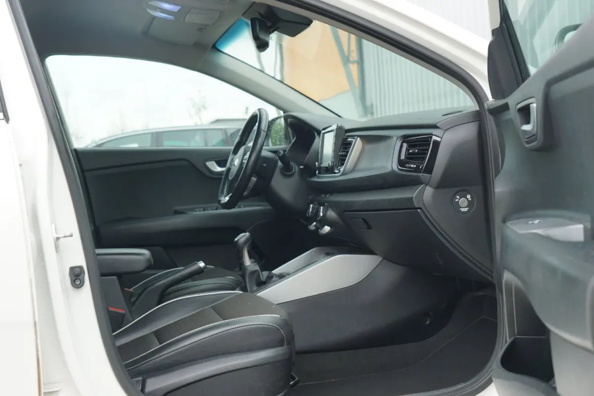 1.0 TGDI GT-Line - Clear White - Led/Carplay/Camera