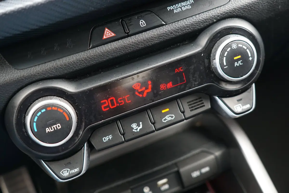 1.0 TGDI GT-Line - Clear White - Led/Carplay/Camera