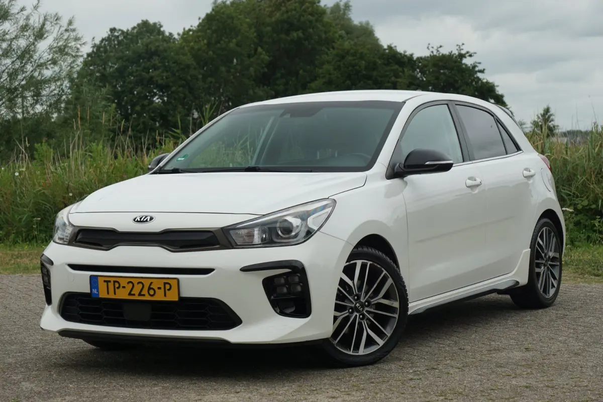 1.0 TGDI GT-Line - Clear White - Led/Carplay/Camera