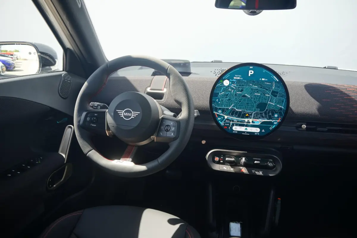 E | John Cooper Works Uitvoering | Pakket M | Panoramadak | Stoel & Stuurverwarming | Comfort Access | Head-Up Display