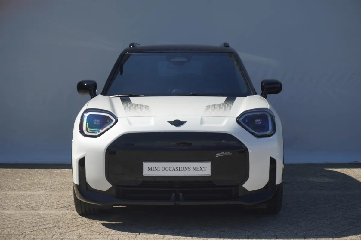 E | John Cooper Works Uitvoering | Pakket M | Panoramadak | Stoel & Stuurverwarming | Comfort Access | Head-Up Display