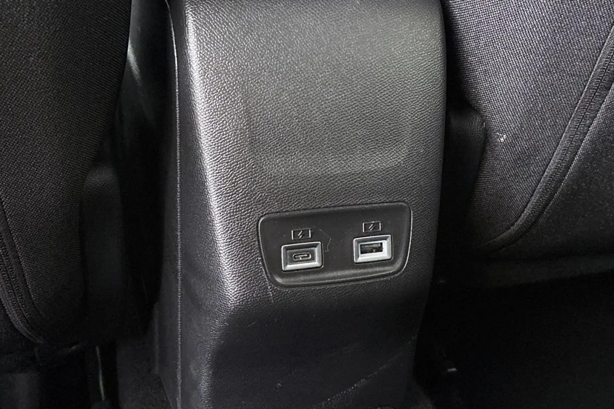 1.2 Hybrid 110 e-DCS6 Allure Apple CarPlay Achteruitrijcamera Navigatie