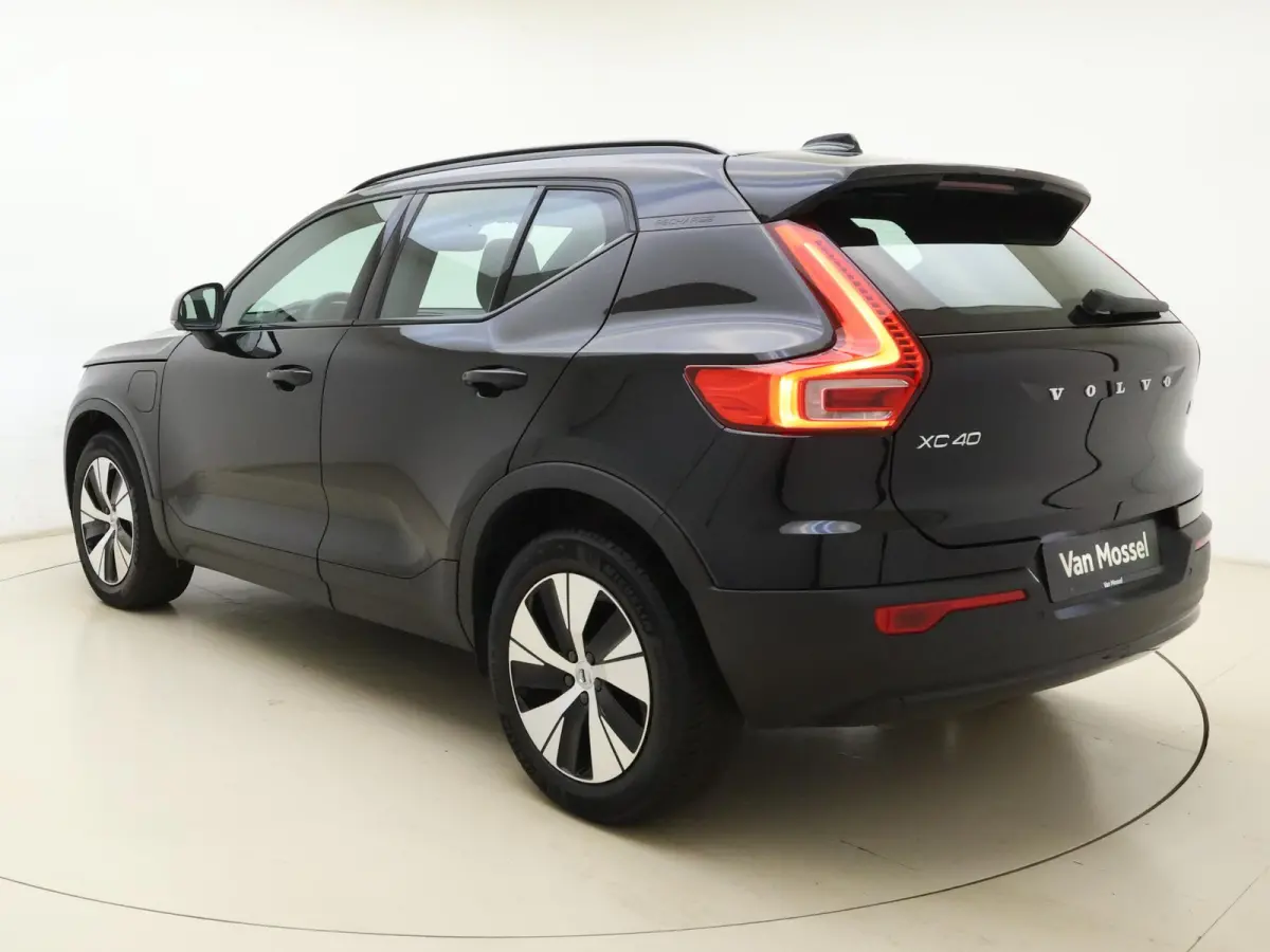 1.5 T4 Plug-in hybrid Plus Dark | Apple Carplay / Android Auto | Harman/Kardon | Parkeersensoren |