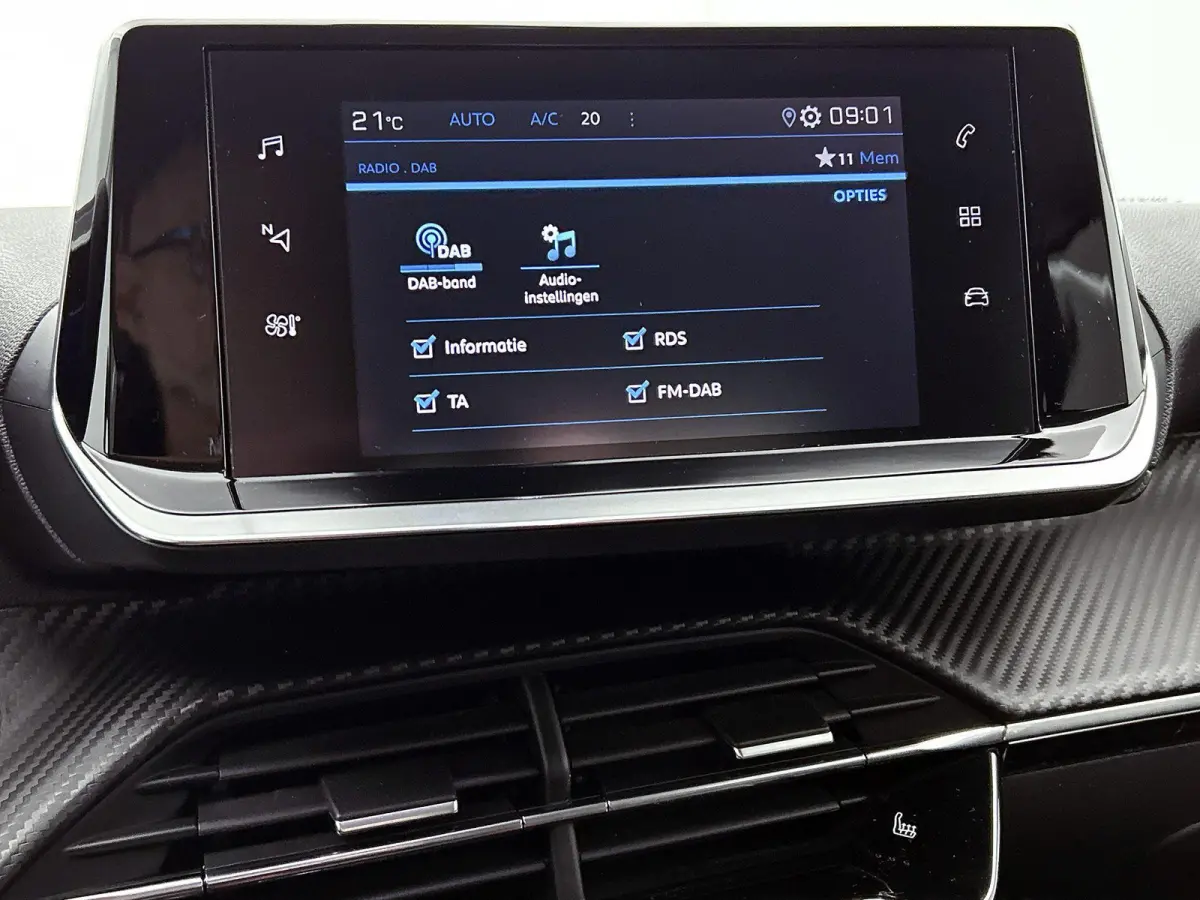 1.2 130pk Allure Pack Automaat | Apple Carplay/Android Auto | Climate Control | Stoelverwarming | Adaptieve Cruise Control | 17"LMV | LED | Camera |