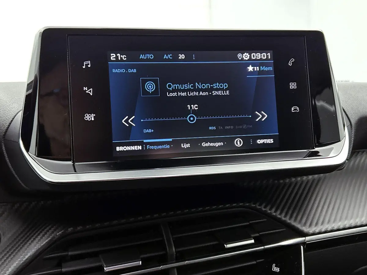 1.2 130pk Allure Pack Automaat | Apple Carplay/Android Auto | Climate Control | Stoelverwarming | Adaptieve Cruise Control | 17"LMV | LED | Camera |