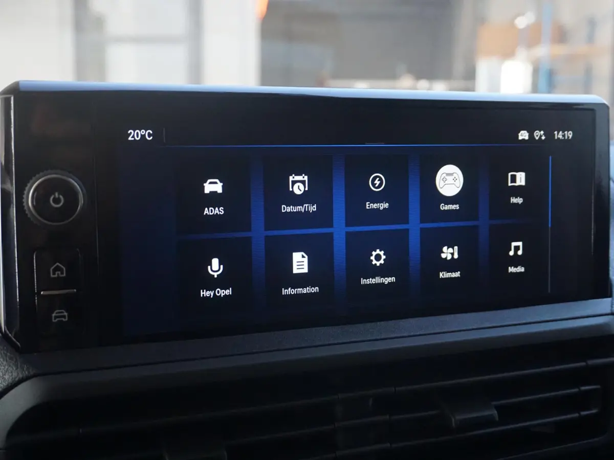 Vivaro-e 75kWh | STX Sport | Mooiste  bus van NL (!) | Lederen bekleding | Spoilerpakket | 18 inch Lichtmetalen velgen | Dynamic Comfort NAV Pakket | Winterpakket | 2x schuifdeur | Betimmeri