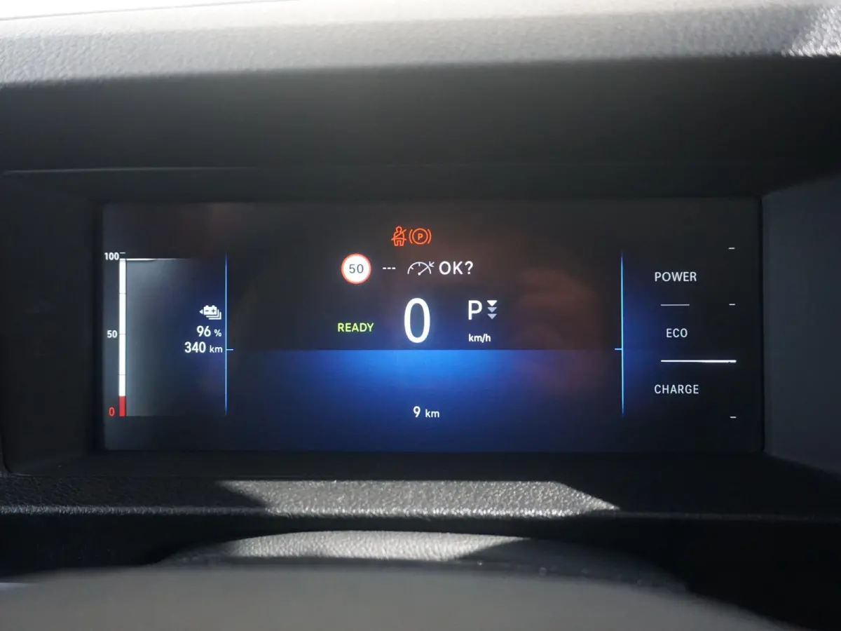 Vivaro-e 75kWh | STX Sport | Mooiste  bus van NL (!) | Lederen bekleding | Spoilerpakket | 18 inch Lichtmetalen velgen | Dynamic Comfort NAV Pakket | Winterpakket | 2x schuifdeur | Betimmeri
