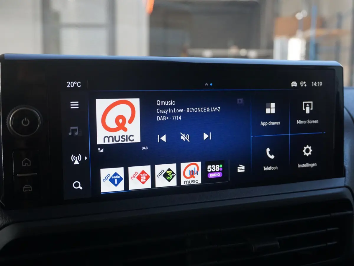 Vivaro-e 75kWh | STX Sport | Mooiste  bus van NL (!) | Lederen bekleding | Spoilerpakket | 18 inch Lichtmetalen velgen | Dynamic Comfort NAV Pakket | Winterpakket | 2x schuifdeur | Betimmeri