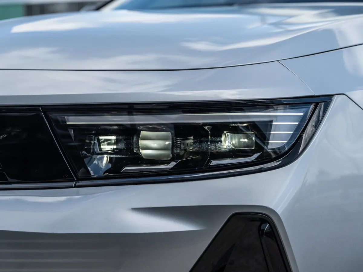 1.6 Turbo Plug In Hybrid 180PK GS | Head-Up | 360 Camera | Techno Pack | BTW