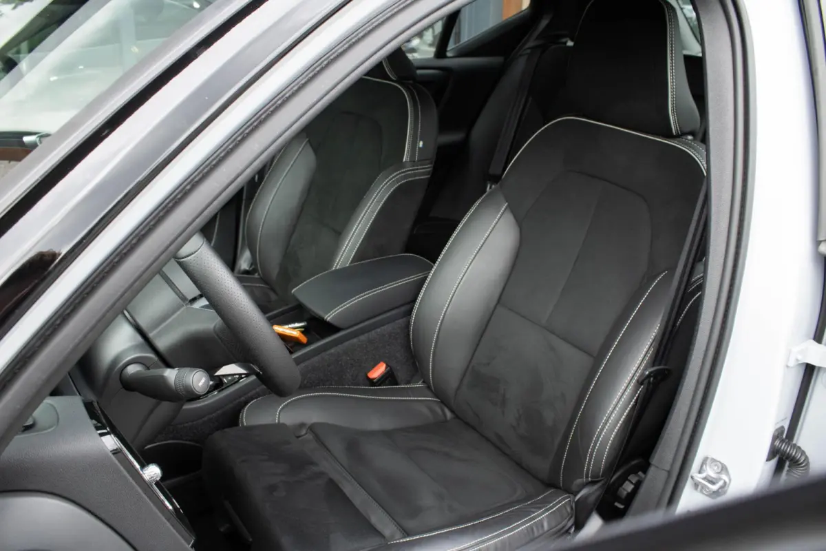 1.5 T4 R-Design|Stoel+stuurverwarming|Camera|