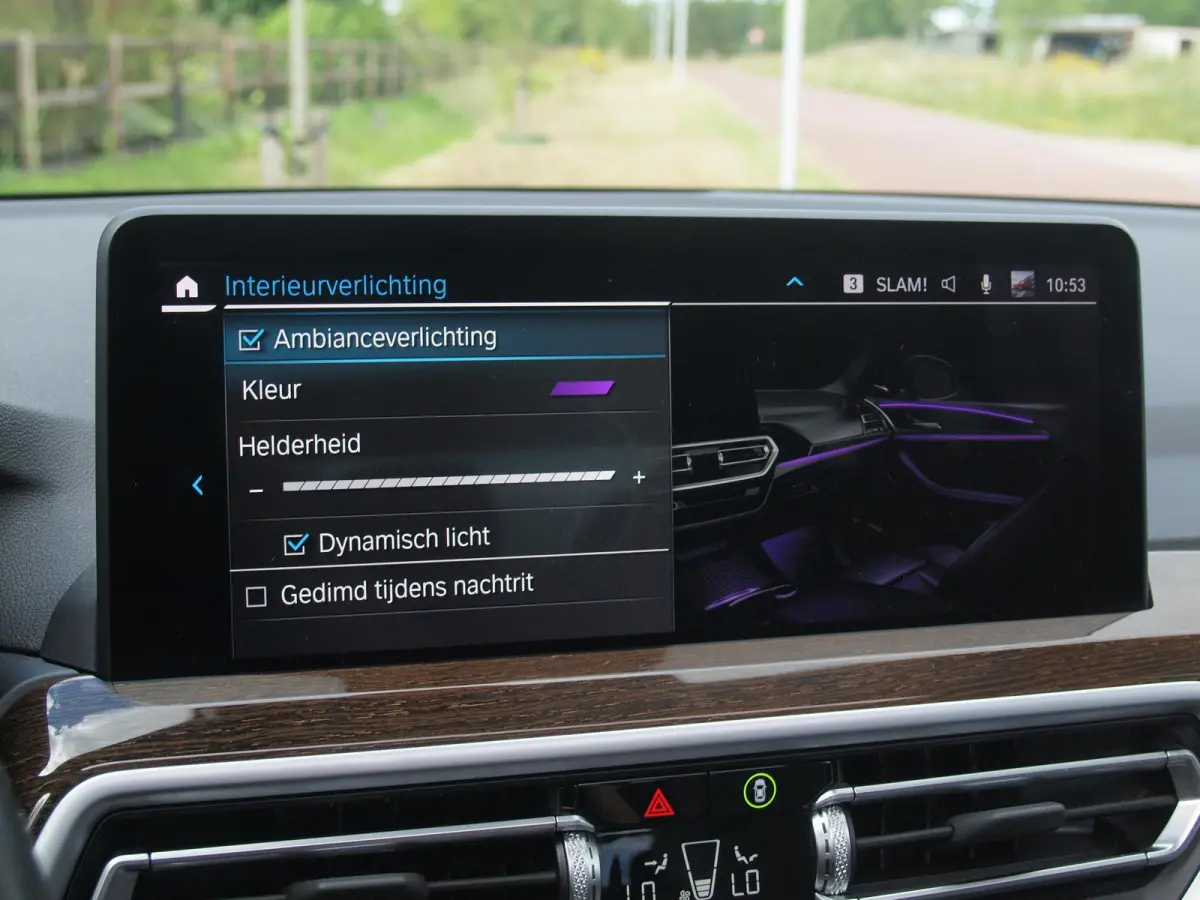xDrive30e Business Edition Plus | Panoramadak | Head-Up Display | Camera | Sfeerverlichting | LED-Laser |