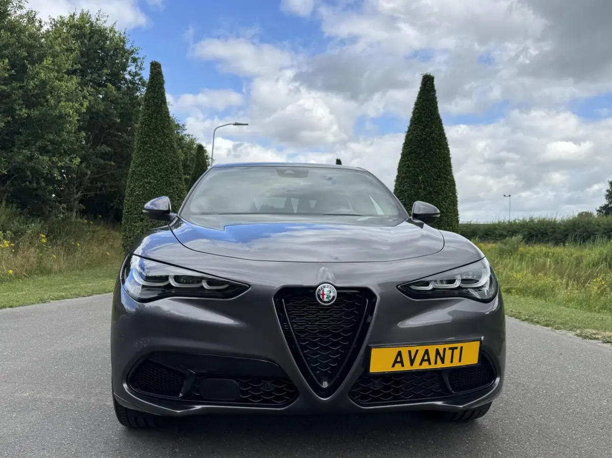 2.0t Q4 Veloce My24 model, 21inch!!