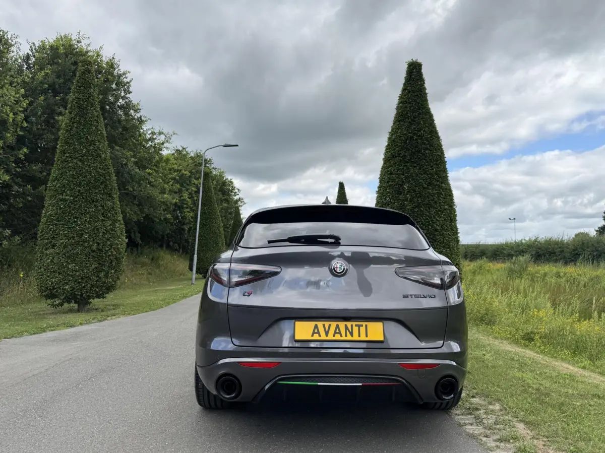 2.0t Q4 Veloce My24 model, 21inch!!