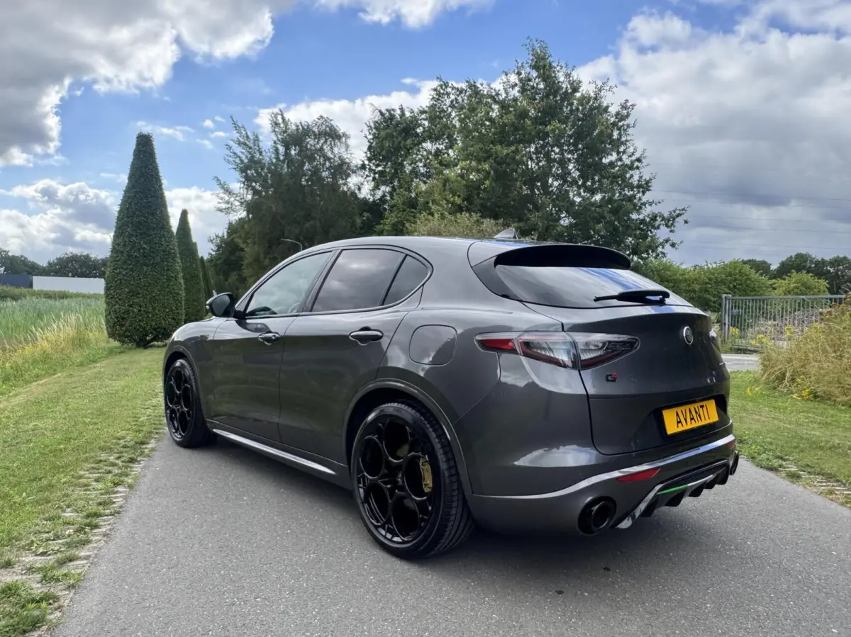 2.0t Q4 Veloce My24 model, 21inch!!